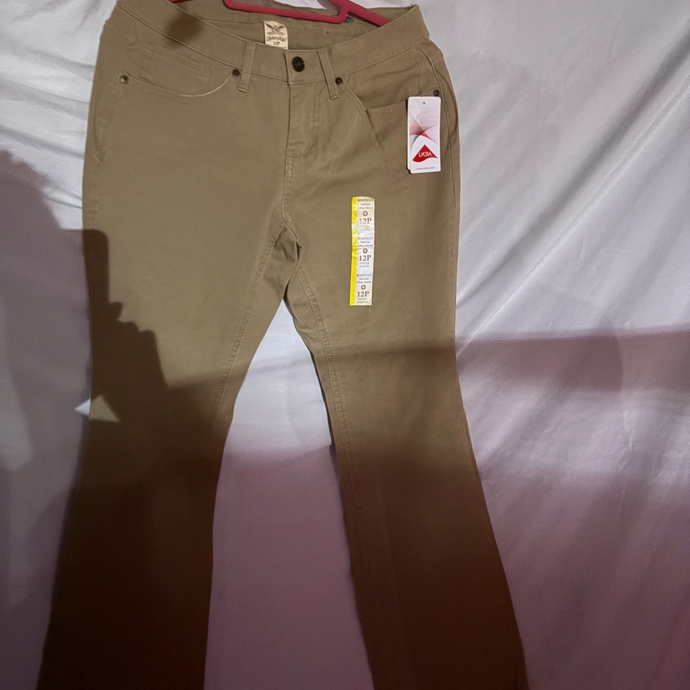 Faded Glory Women's Straight-Leg Jeans in Tan